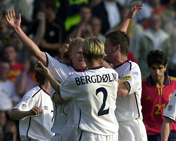 Fußball-EM 2000: Spanien-Norwegen 0:1