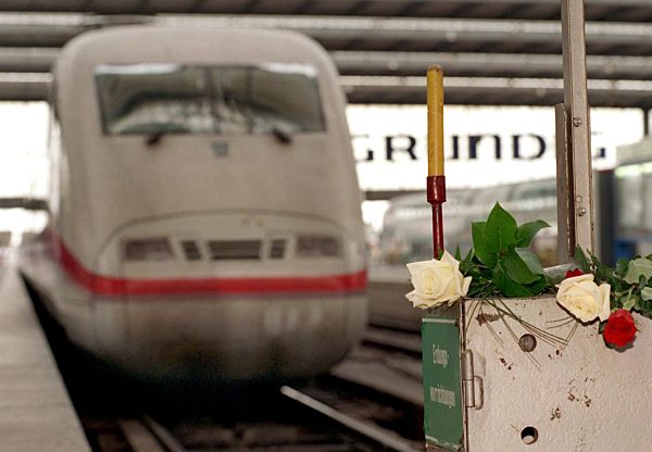 ICE-Unglück: Trauer am Münchner Bahnhof