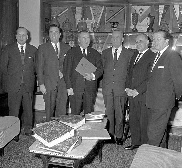 DFB committee discusses about Bundesliga clubs