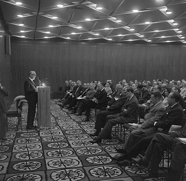 Hallstein spricht vor Bundesverband Deutscher Zeitungsverleger