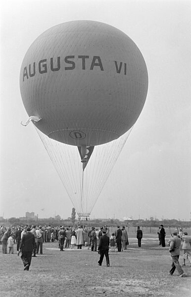 Ballon-Verfolgungsrennen in Frankfurt 1954