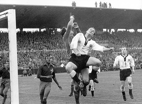 Fußball: Deutschland - Portugal 2:1 (1960)