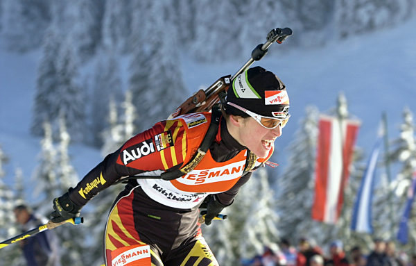 Uschi Disl , 10  KM Verfolgung Damen , Aktion , laufen  ...