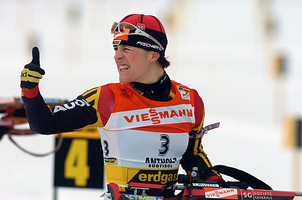 Uschi Disl , Feature , zeigt , Damen Masenstart , 12,5KM , 25.1...