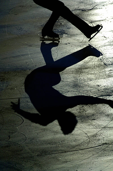Eiskunstlauf allgemein , Schatten , Feature , Schaulaufen ,Eiskunstlaufen  ,