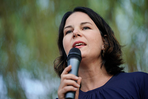 SpaetsommerGruen 2020, kommunale Wahlkampfveranstaltung von Buendnis90 / GRUENE mit  Annalena Baerbock