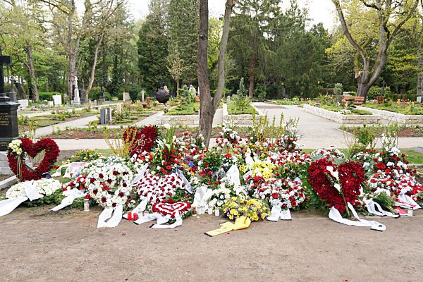 Grab von Willi Herren auf dem Melaten Friedhof Koeln