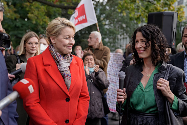 Auftaktbilder Sondierungsgespraeche in Berlin mit SPD und Buendnis90/ Die Gruenen