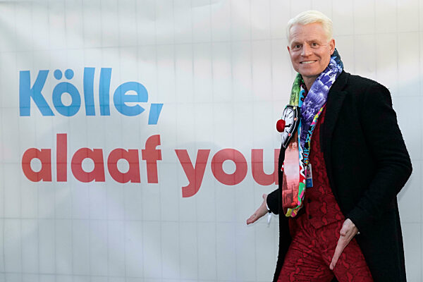 Karneval Koeln, Sessionseroeffnung auf dem Heumarkt