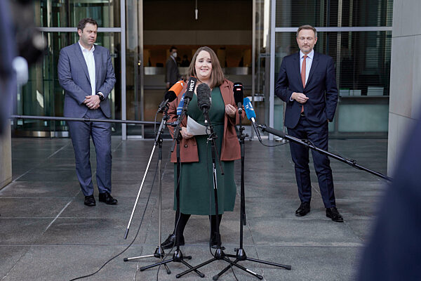 Statement mit den Parteivorsitzenden der drei Ampel-Parteien