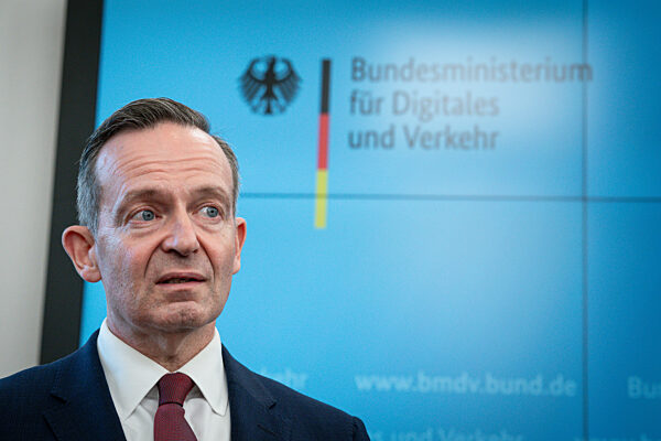 Pressekonferenz des Bundesverkehrsminister zur Finanzierung des Deutschlandticket