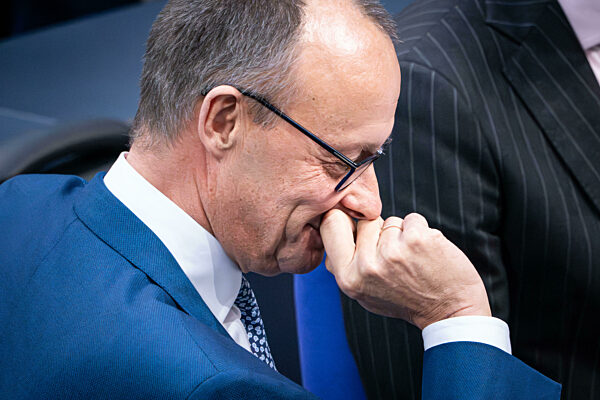 137. Bundestagssitzung und Debatte