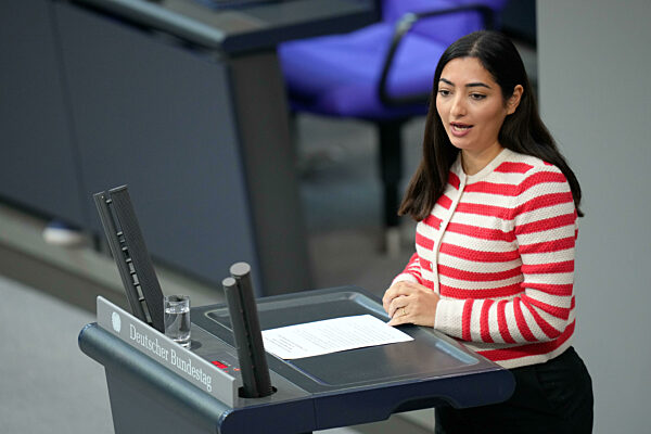 Deutscher Bundestag, 184. Plenarsitzung,  Haushaltsdebatte