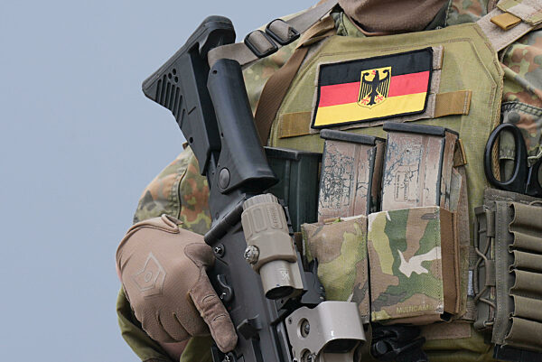 Symbolfoto und Themenbild Soldaten Bundeswehr