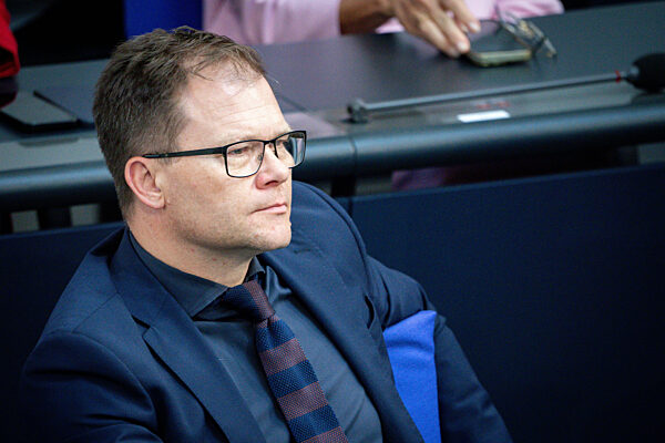 Deutscher Bundestag, 3. Plenarsitzung