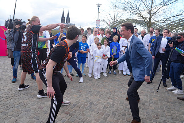 Pressetermin zur Verkuendung der Ergebnisse des Buergerentscheid zu Olympischen Spielen an Rhein und Ruhr