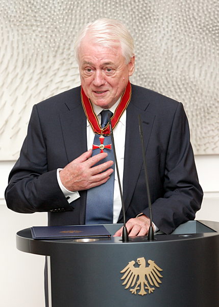 Der Autor und Filmemacher Alexander Kluge spricht am Donnerstag (26.04...