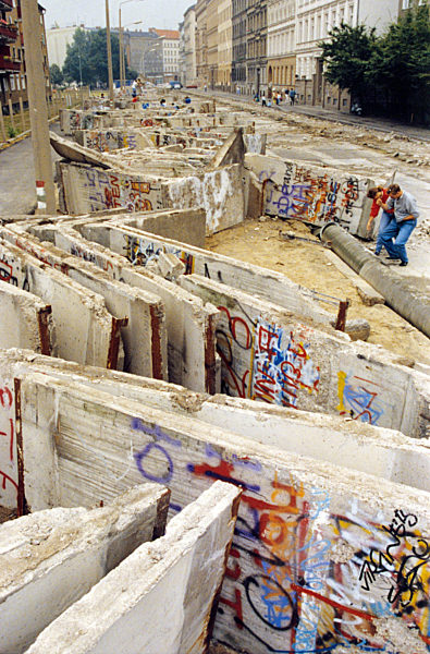 Outlet belt of the Berlin Wall