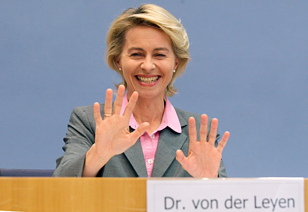 Pressekonferenz von der Leyen zu Hartz IV