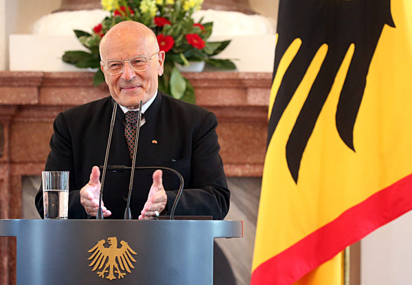 Verdienstorden für Schlöndorff