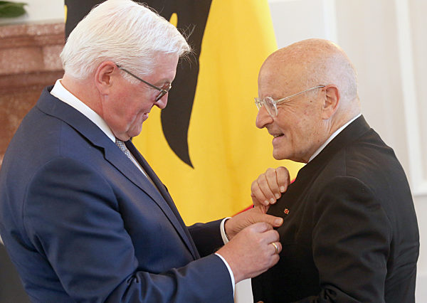 Verdienstorden für Schlöndorff