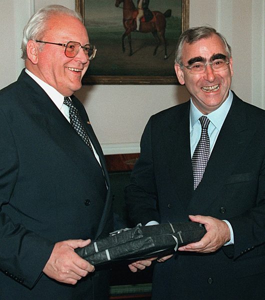 Bundesfinanzminister Waigel bei Herzog