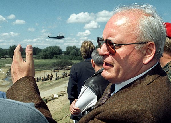 Bundespräsident Herzog im Hochwassergebiet an der Oder