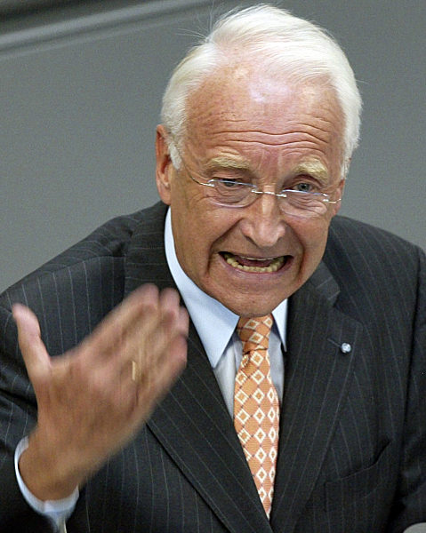 Der Ministerpräsident von Bayern, Edmund Stoiber, spricht am Mittwoch (07.09...