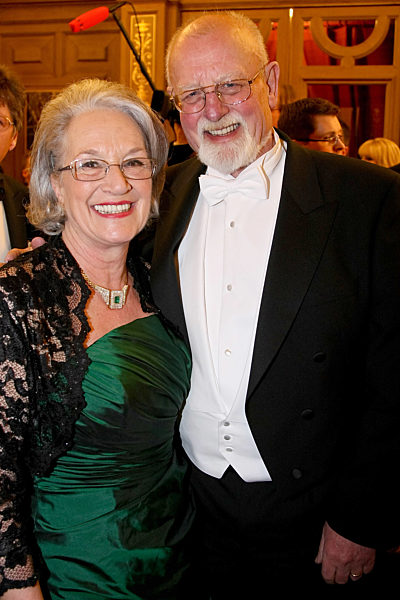 Der Musiker und Sänger Roger Whittaker und seine Ehefrau Natalie kommen am...