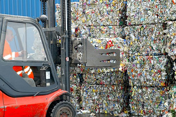 Verwertung von Getränkedosen