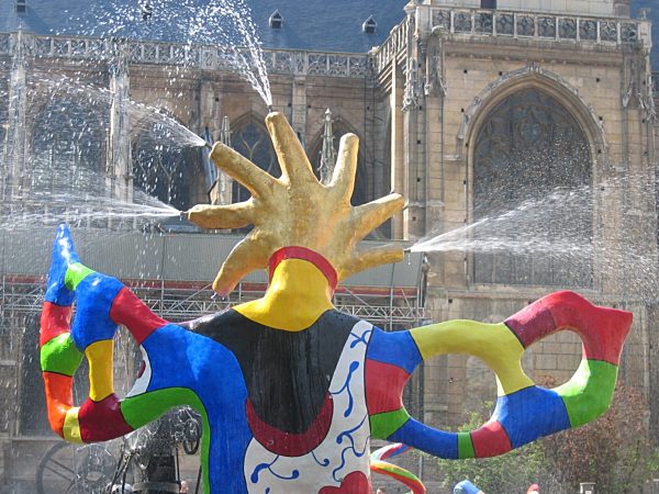 Paris - Am Place Stravinsky