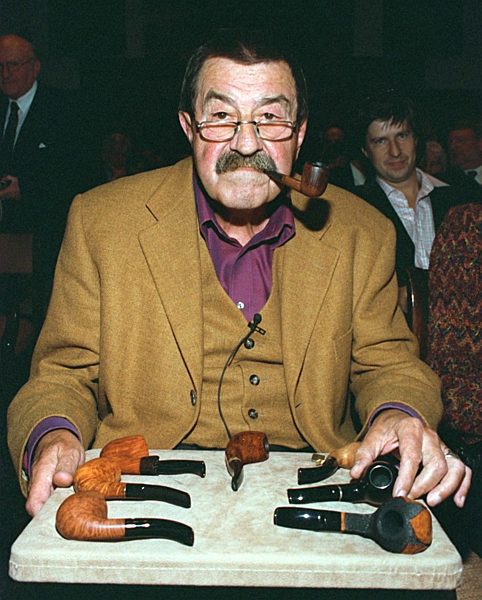 Günter Grass ist "Pfeifenraucher des Jahres 2000"
