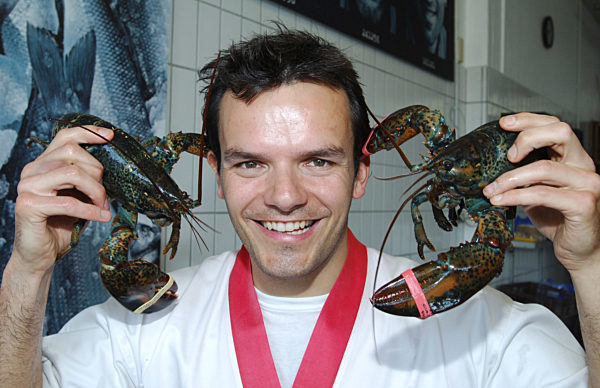 Der Hamburger Koch Steffen Henssler, bekannt durch seine Sendung "Hensslers...