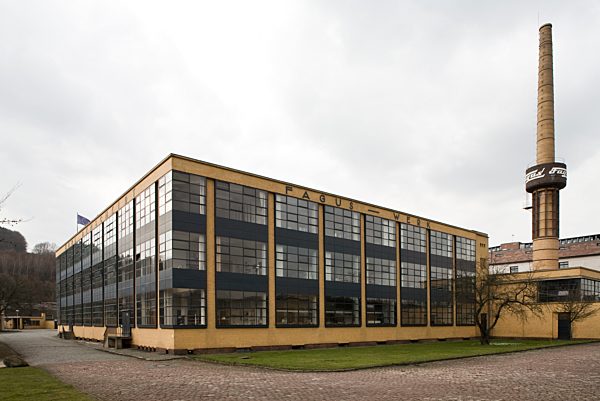 Alfeld/Leine Fagus-Werk v Walter Gropius u Adolf Meyer 1911-15