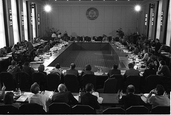 DDR - Berliner Zentraler Runder Tisch