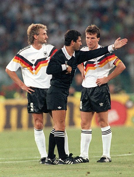 Soccer World Cup 1990: Germany vs Argentina