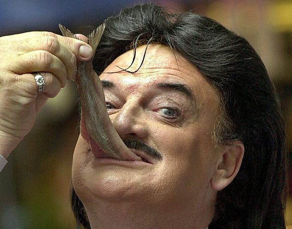 Moshammer bei Eröffnung der Matjes-Saison in München