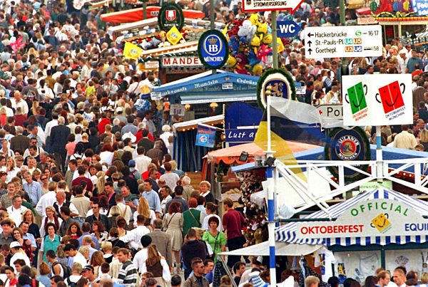 Oktoberfest in München Andrang beim 166. Oktoberfest