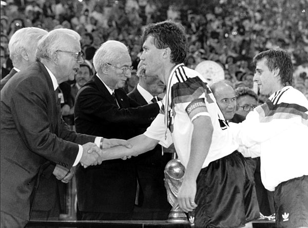 Fußball-WM 90: Neuberger gratuliert Matthäus