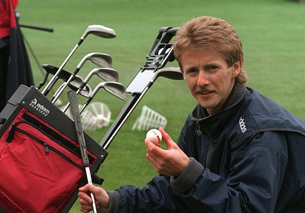 Skispringer Jens Weißflog beim Golf