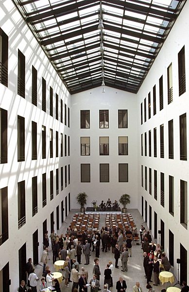 Neues Bundesarbeitsministerium in Berlin eingeweiht