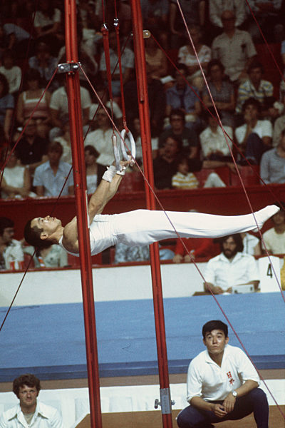 Olympia 1976: Sawao Kato turnt an den Ringen