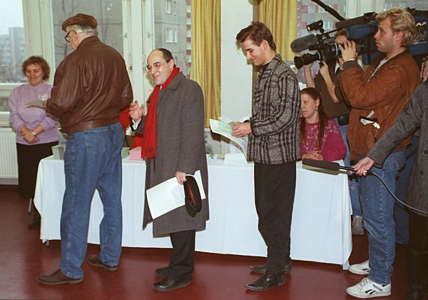 Bundestagswahl 1990 (Archivfoto und Text 1990)