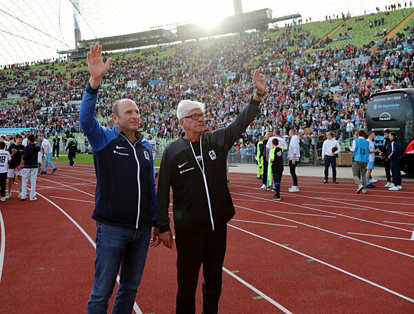 Fussball, Herren, Legendenspiel MÜNCHEN VEREINT, FC Bayern München - TSV 1860 München, Olympiastadion