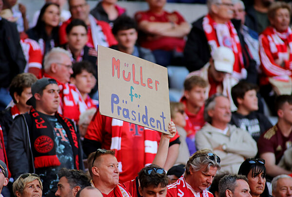 Fussball, Herren, Bundesliga, Saison 2024/2025, FC Bayern München - Borussia Mönchengladbach, Allianz Arena