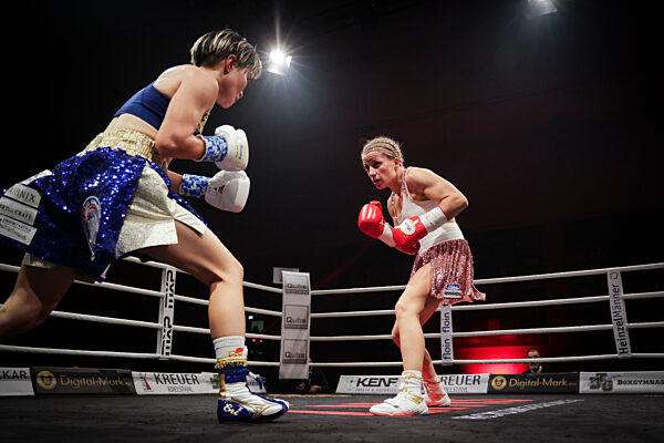 WBC WBO WBA Ring Magazine Female World Title Unification, 24.11.24