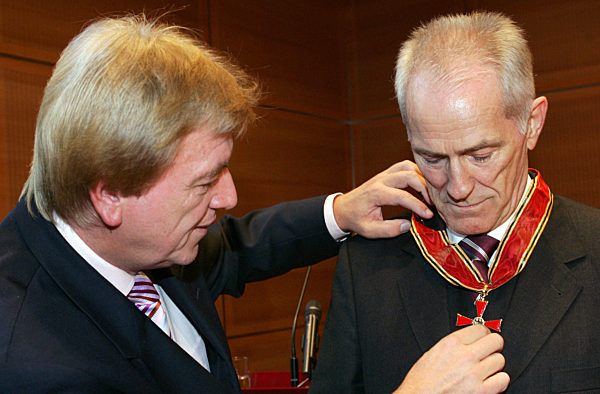 Großes Verdienstkreuz für Hans Wilhelm Gäb