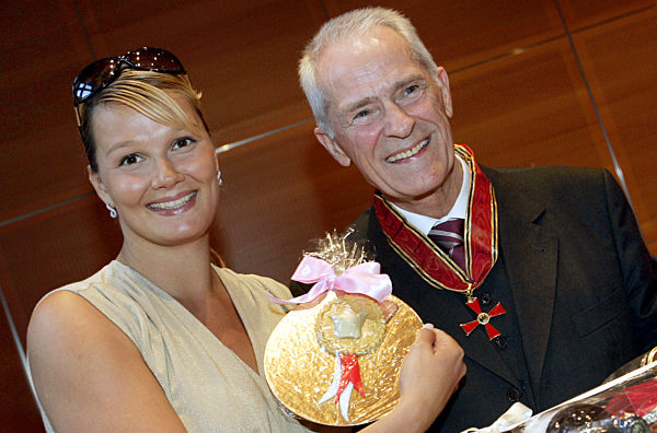 Großes Verdienstkreuz für Hans Wilhelm Gäb
