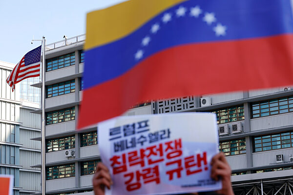Protest in support of Venezuela in Seoul, South Korea