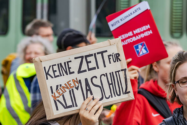 Fridays For Future: Klimastreik zur Europawahl in Bonn  31.05.2024